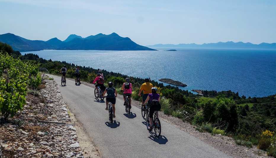 Tailored travel itineraries?>